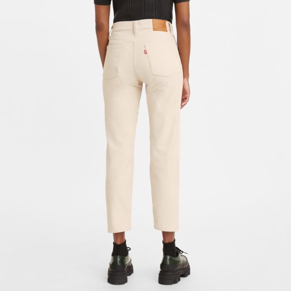 Levi’s Wedgie Straight Fit button Fly Corduroy Pants - Picture 2 of 12